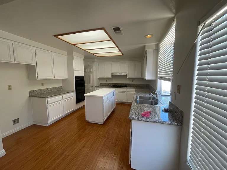 6124 Fleetwood Ln — Photo 5
