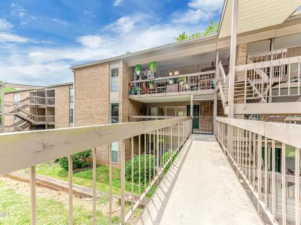 481 Canberra Dr, Knoxville, TN 37923