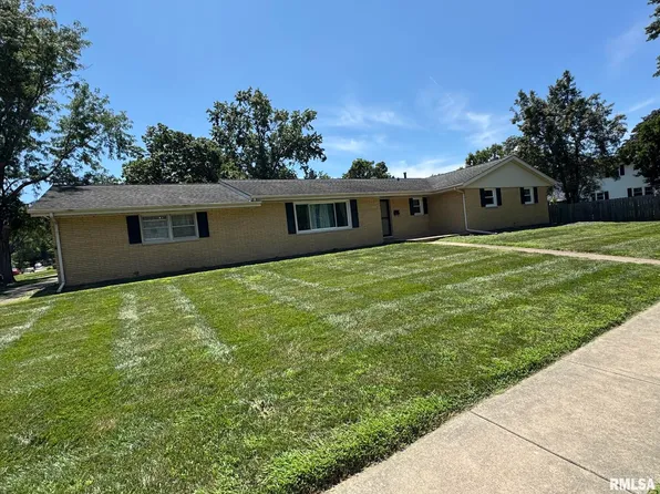 2430 Westchester Blvd, Springfield, IL 62704