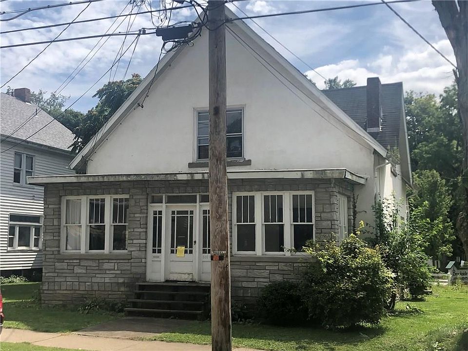 1st image of 560 North St
