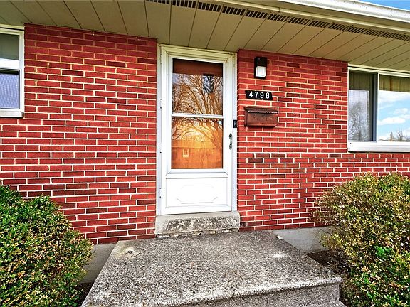 4th image of 4796 Archmore Dr