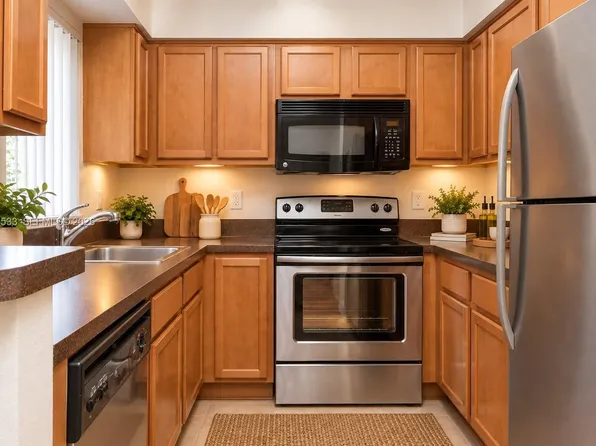7680 Westwood Dr APT 831, Fort Lauderdale, FL 33321
