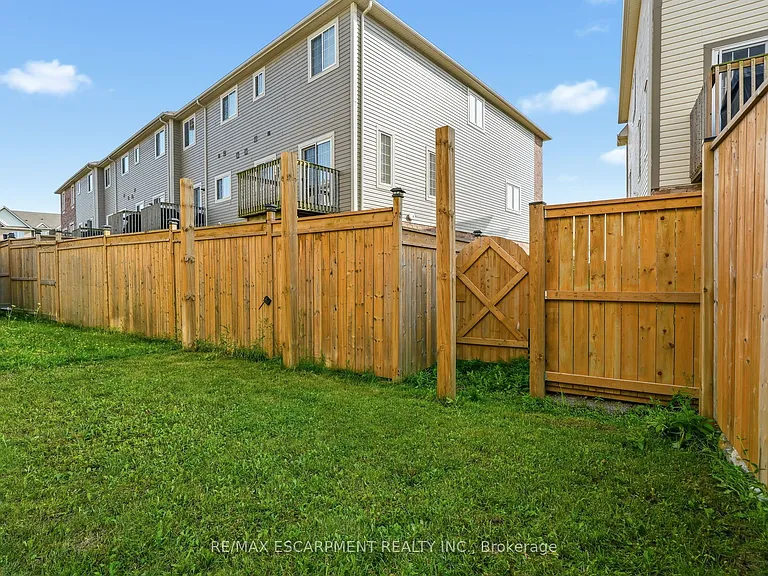 17 Savage Dr — Photo 29