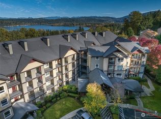 18707 SE Newport Way APT 411, Issaquah, WA