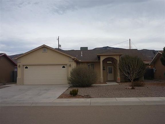 2nd image of 405 Santa Fe Dr