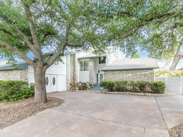115 Bruce St, Brady, TX 76825