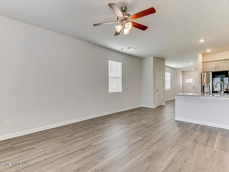 5167 Captain Dr — Photo 22