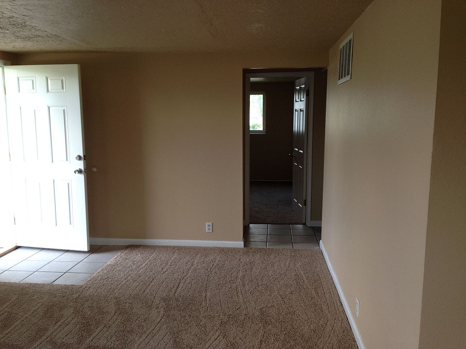 2nd image of 3069 S 2910 W