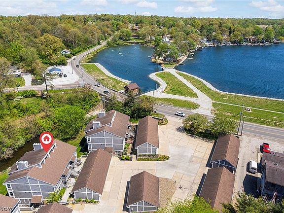 5th image of 231 Portage Lakes Dr Unit B