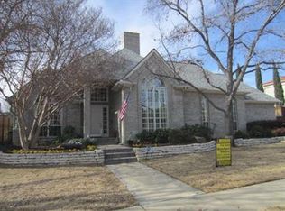 2117 Clearspring Dr S, Irving, TX 75063