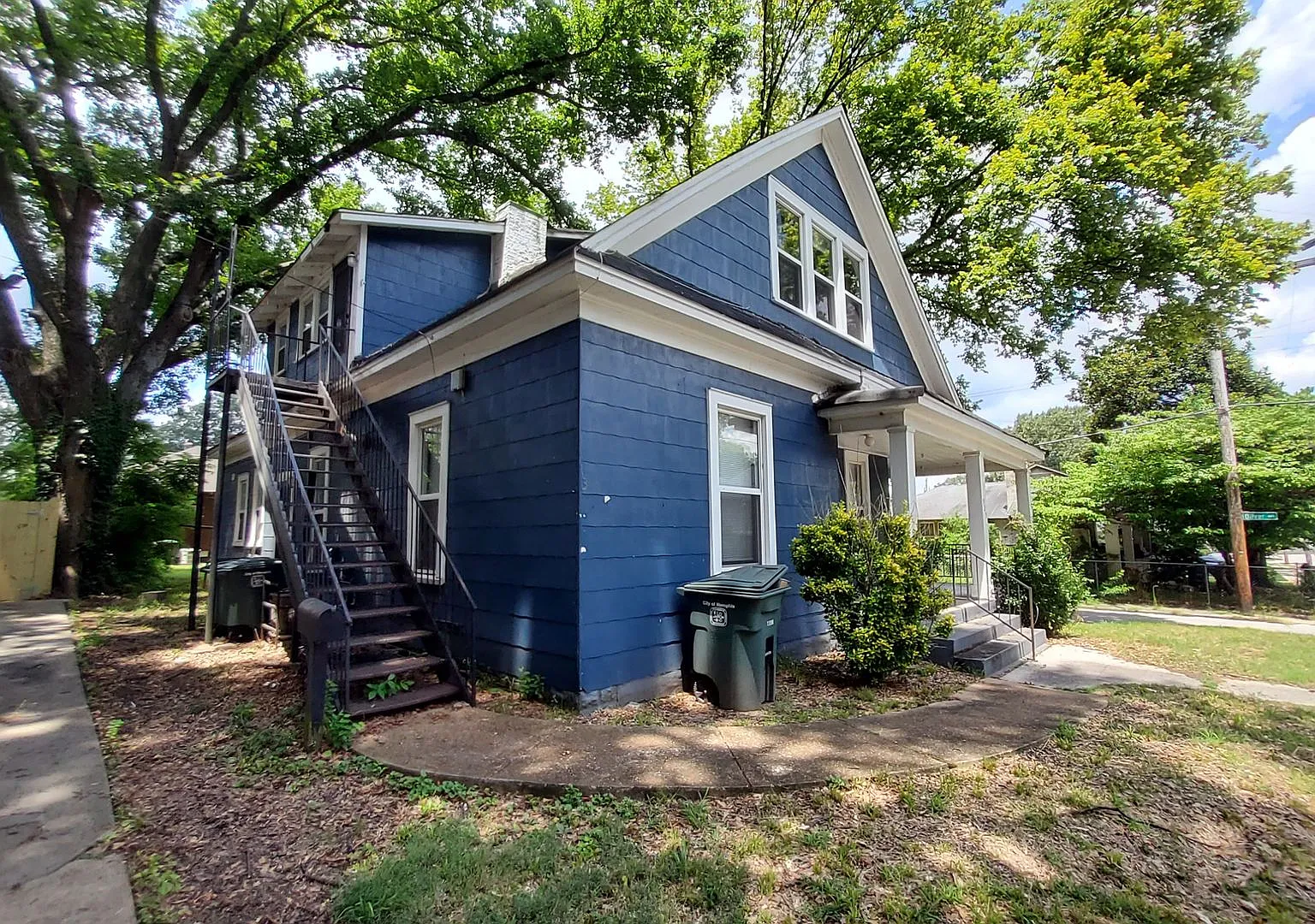 925 S Cox St — Photo 2