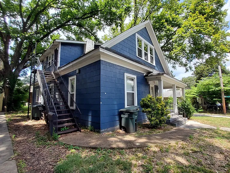 925 S Cox St — Photo 2