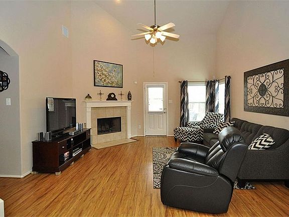5th image of 21603 Kings Bend Dr