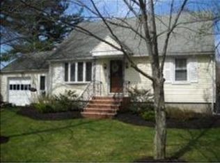 9 Mildred St, Salem, NH 03079