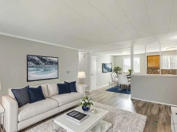 COTTONWOOD APARTMENTS