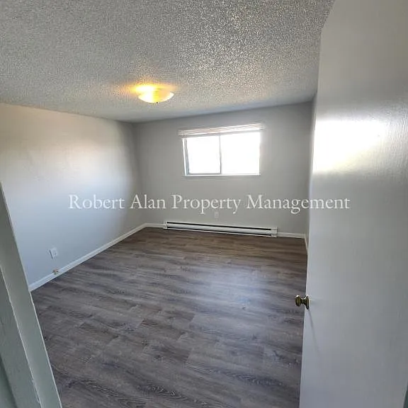 824 SW 7th St #B — Photo 9