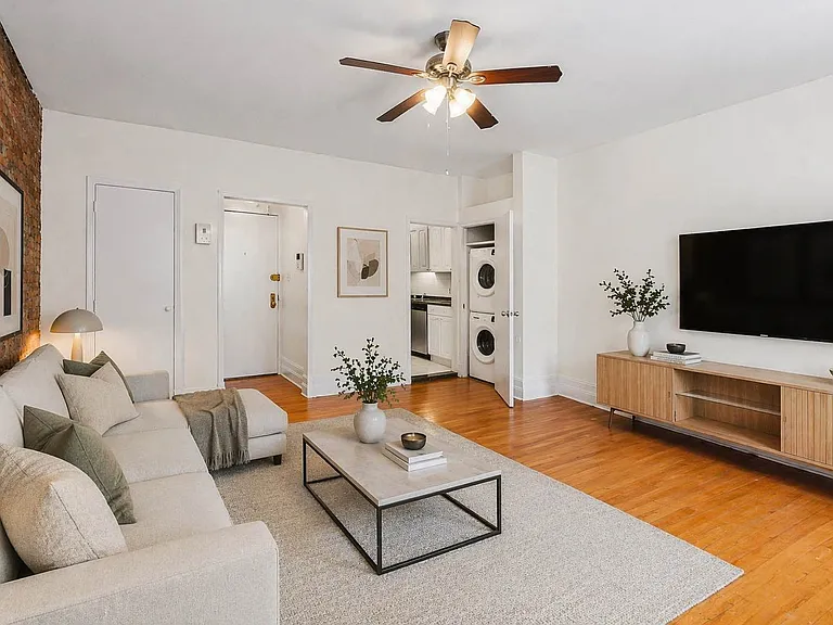 132 Lexington Ave #3 — Photo 6