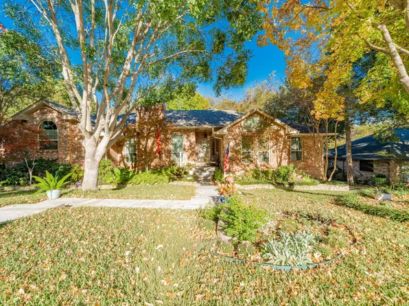 537 Ten Mile Dr, Desoto, TX 75115