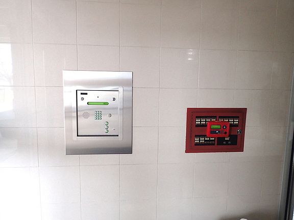 3rd image of 18 E Old Willow Rd APT 535N