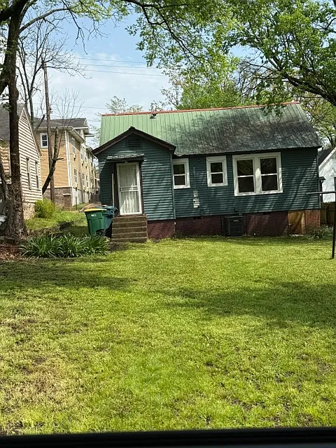 2 bed, 949 sqft, $900 — Photo 3