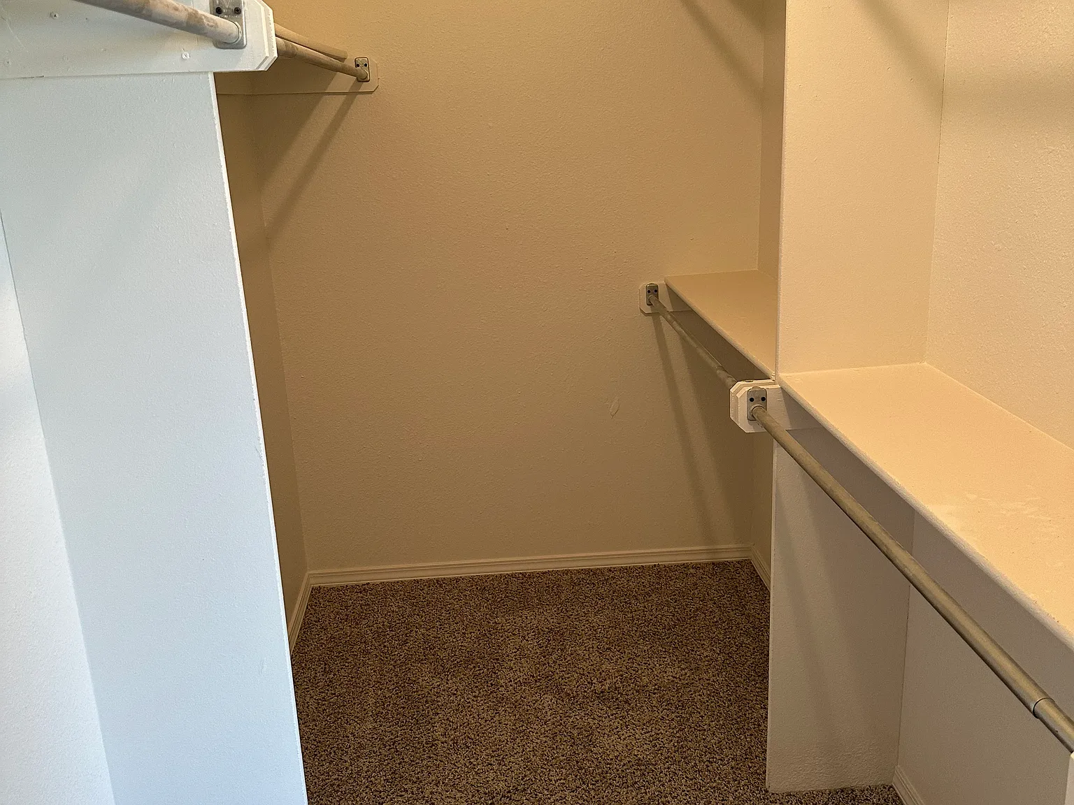 3 bed, 1612 sqft, $1,800 — Photo 4