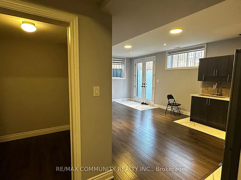331 Morrish Rd — Photo 19