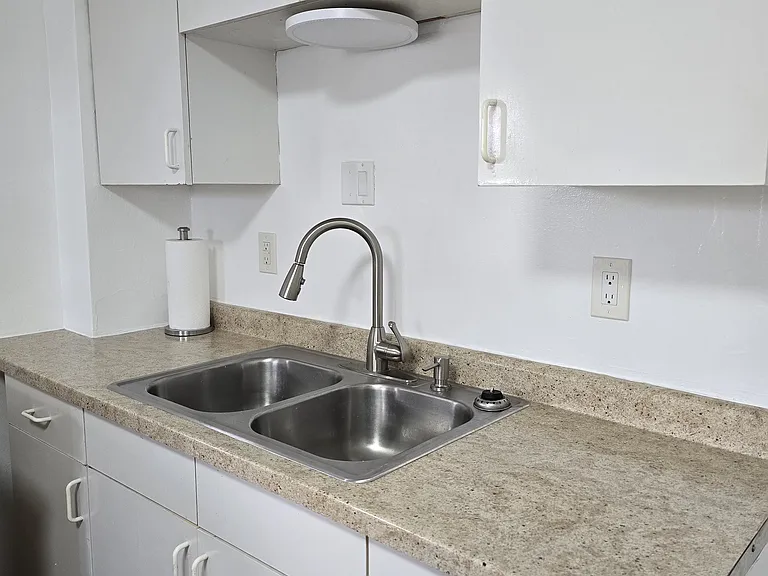 3407 Grove Ave — Photo 9