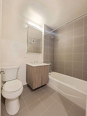 5th image of 520 W 43rd St APT 20J