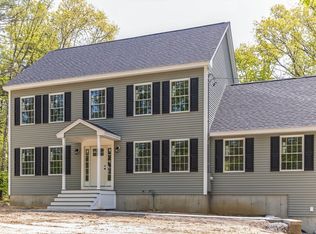 86 New Boston Rd, Kingston, NH 03848