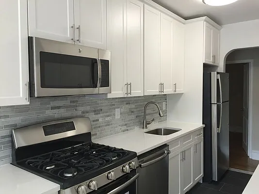 Rented by Waldstar Real Estate LLC | media 39