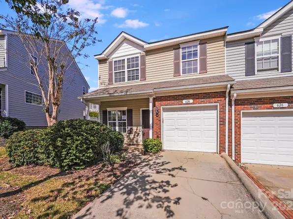 628 Fountain Ct, Fort Mill, SC 29715