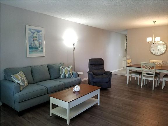 4th image of 2449 Columbia Dr APT 69