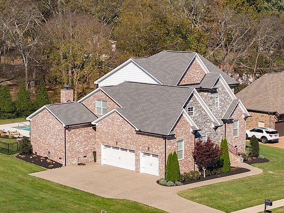 5th image of 1652 Foxland Blvd