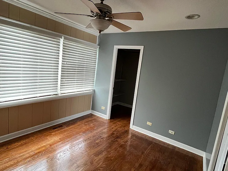 5325 Cinema Dr W — Photo 13