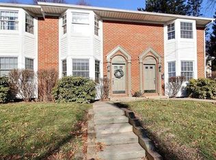 498 Sarah St, Stroudsburg, PA 18360
