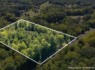 392 Lonnie Fields Rd, Bear Creek, NC 27207