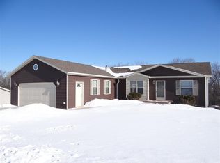 336 Eagle Dr, Mc Gregor, IA 52157