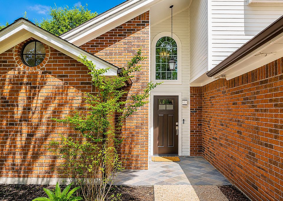1st image of 11402 Chessington Dr