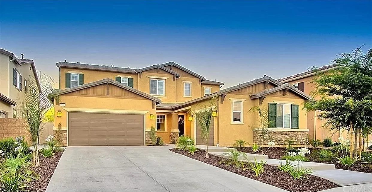 36329 Trail Ride Ln — Photo 1
