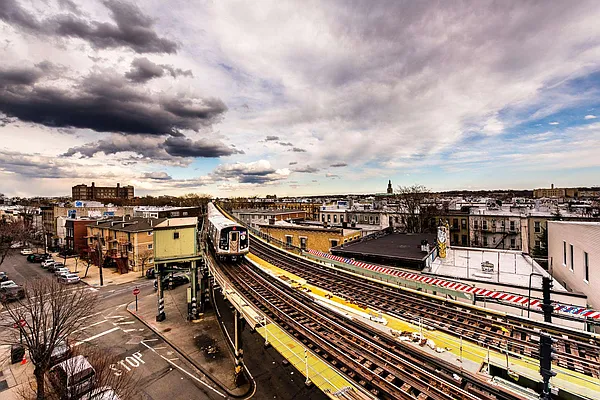 Rented by Nooklyn NYC LLC | media 25