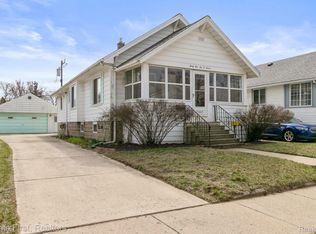 35607 Richard St, Wayne, MI 48184