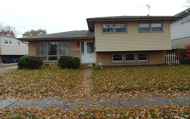 1st image of 2133 Westview Dr