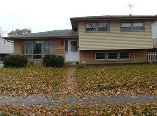 2133 Westview Dr, Des Plaines, IL 60018