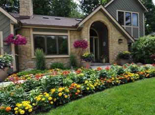 5879 Woods Edge Rd, Fitchburg, WI 53711