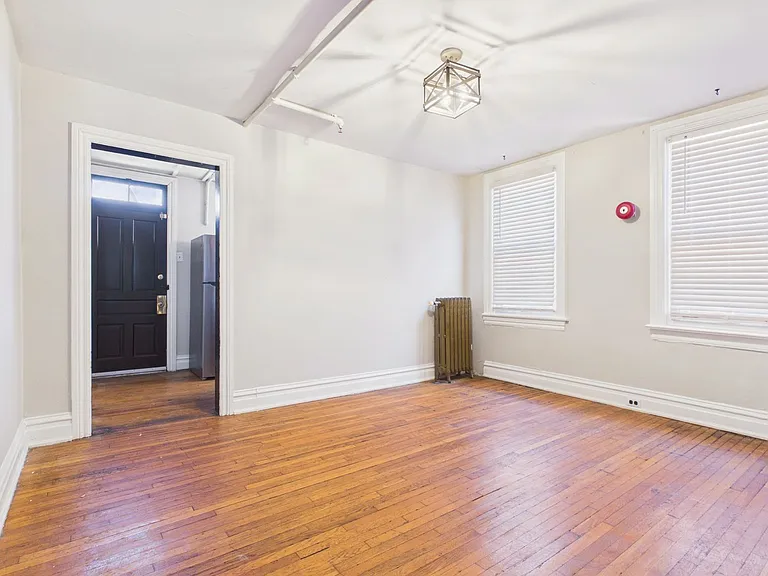 1124 N 3rd Street — Photo 8