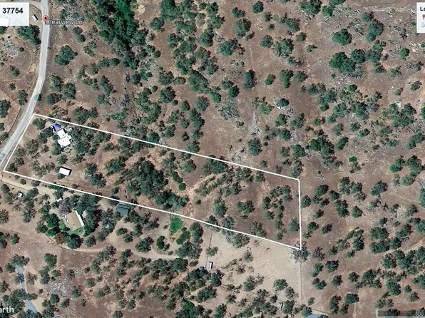 37754 Clearview Ln, Squaw Valley, CA 93675