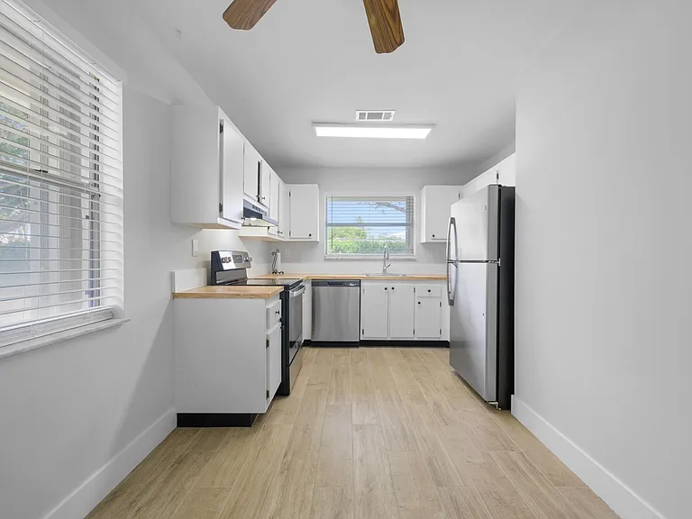 6371 Boca Cir — Photo 11