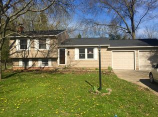 810 Ridgeview Dr, Medina, OH 44256