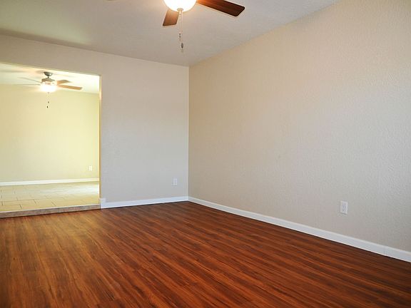 4th image of 4149 Cuny Ave