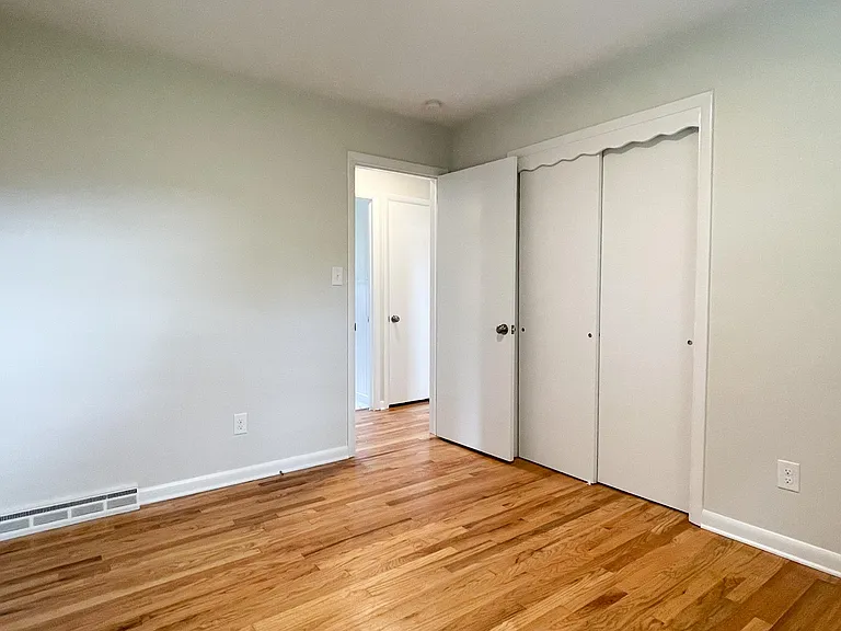 1730 Hemlock Rd — Photo 32